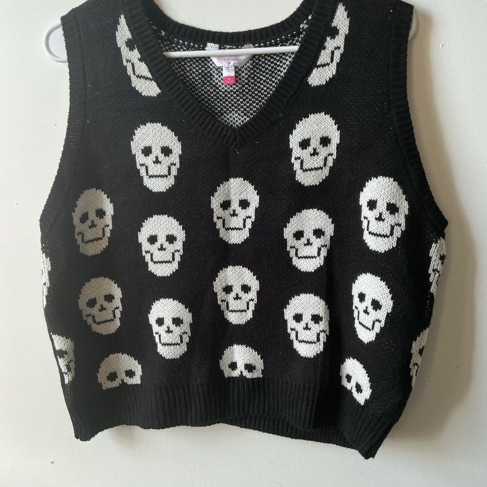 No Boundaries Black and White Knit Vest